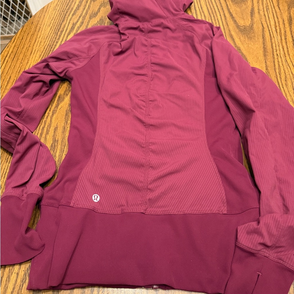 Lululemon In Flux Reversible Jacket - Picture 9 of 10